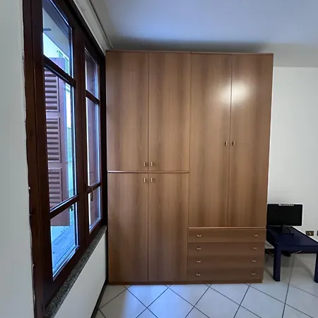 Dante4 Flat Apartment